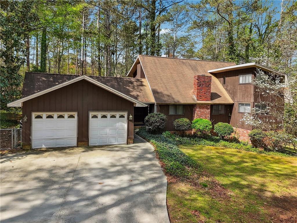 758 Lauren Cir., Lawrenceville, GA 30043