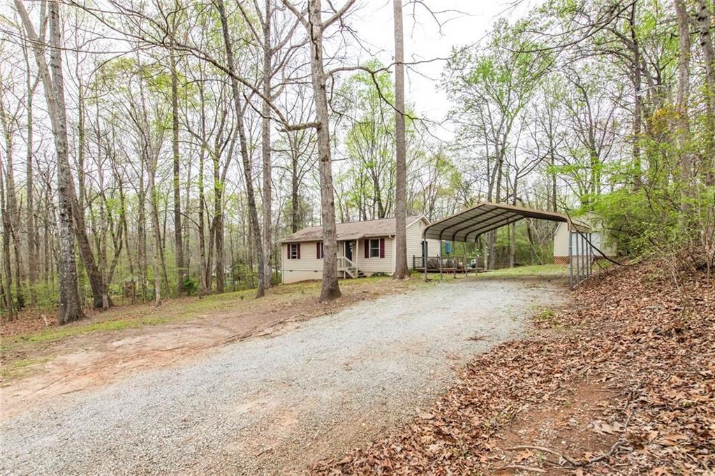 57 George Byrom Rd., Newnan, GA 30263