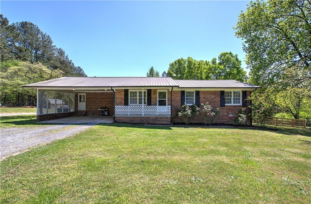 300 Mini Rd., Rydal, GA 30171