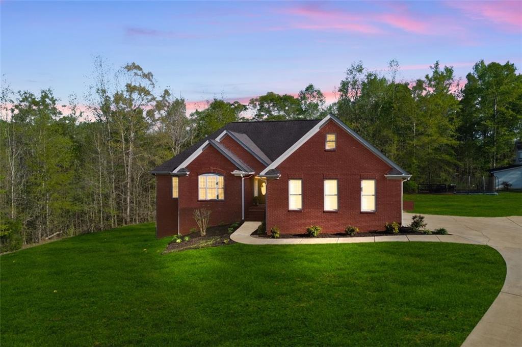 896 Winn Rd., Douglasville, GA 30134
