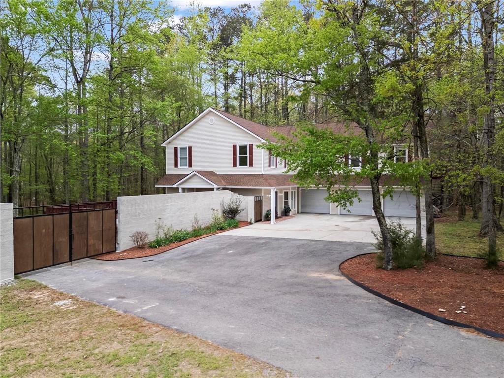 2455 Horseleg Creek Rd., Rome, GA 30165