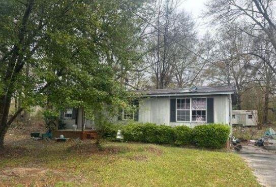 932 Perkins Rd., Millen, GA 30442