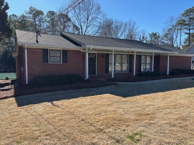 2533 Whispering Pines Dr., Grayson, GA 30017