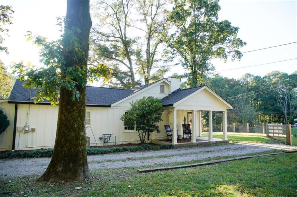 1024 Collard Valley Rd., Cedartown, GA 30125