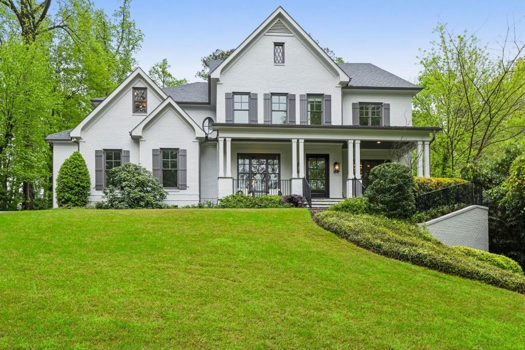 369 Pinecrest Rd., Atlanta, GA 30342