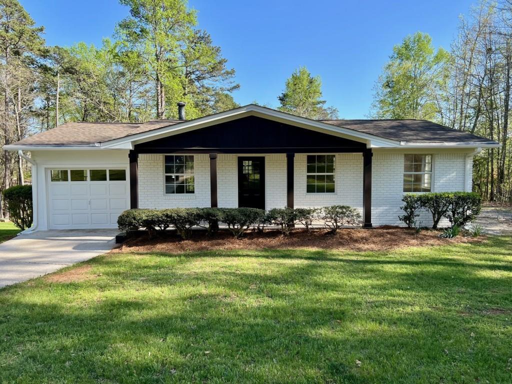 6948 Underwood Dr., Murrayville, GA 30564