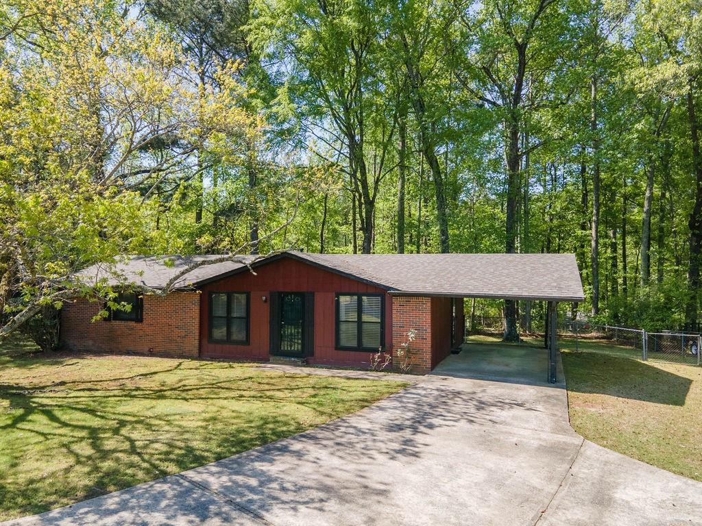 125 Valley View Ct., Tyrone, GA 30290