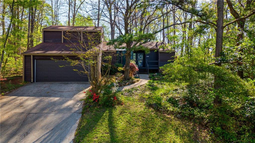 859 Bridgewater Ct., Stone Mountain, GA 30088