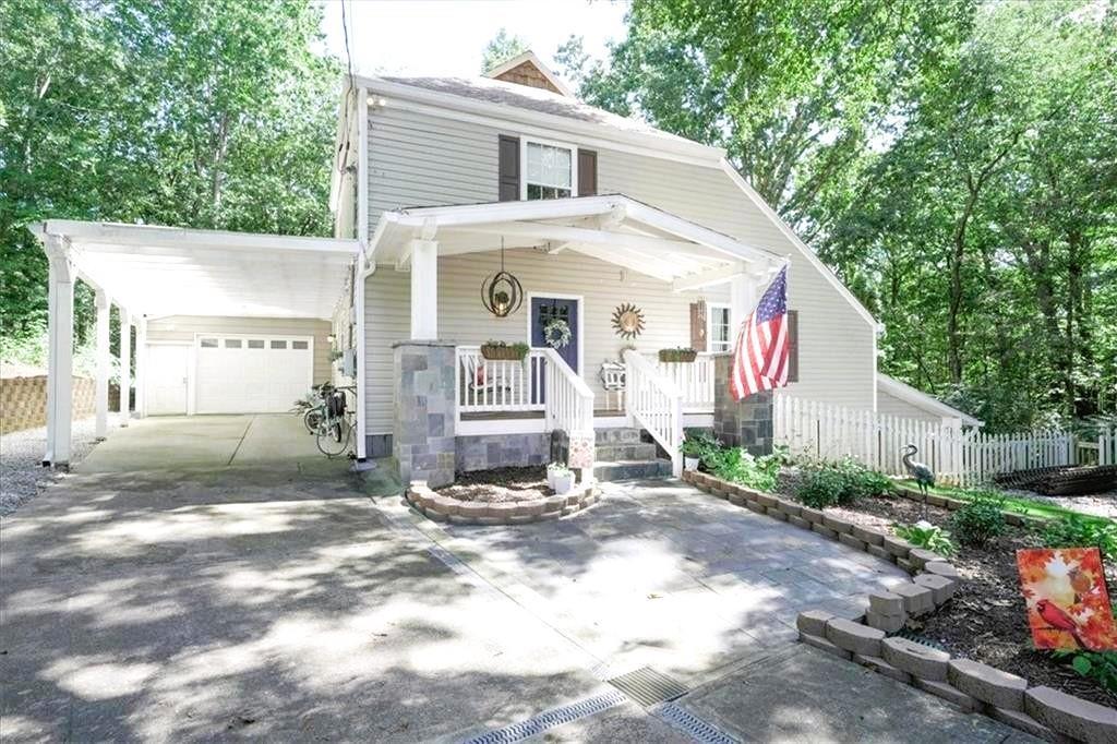 9050 Pine Tree Cir., Gainesville, GA 30506
