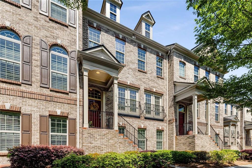 1012 E Paces Chase Ct., Atlanta, GA 30326