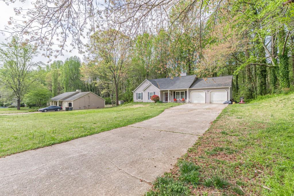 3805 Forsythia Way, Douglasville, GA 30135