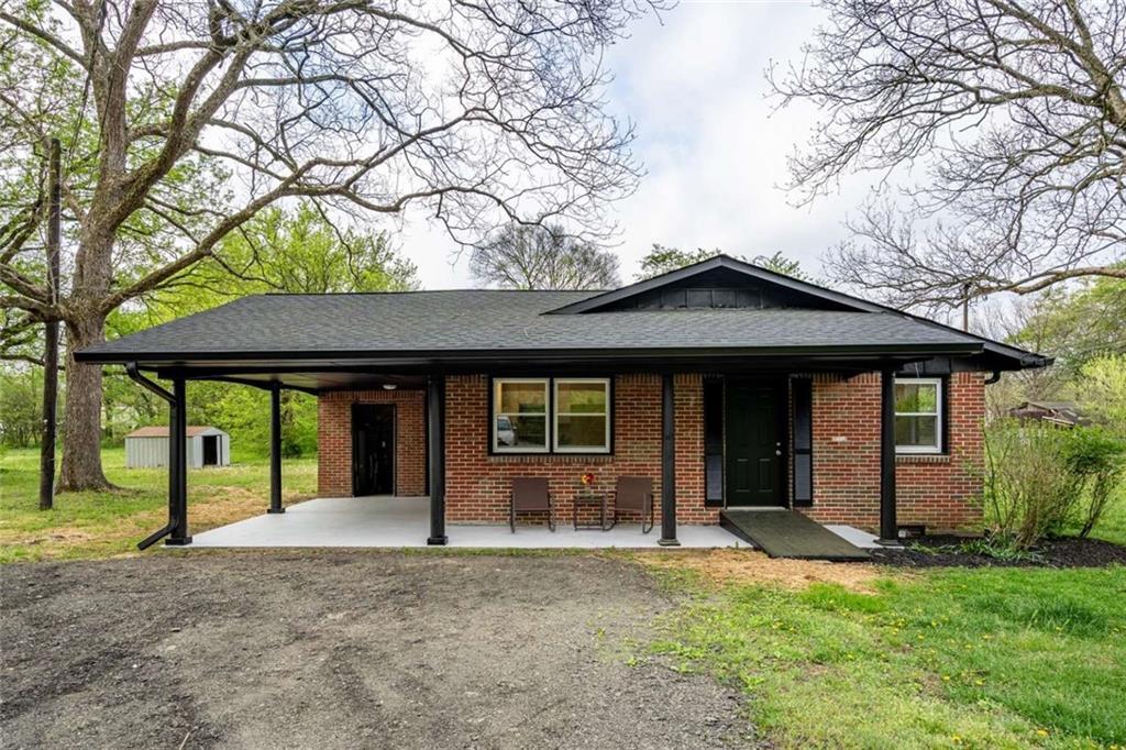 80 E Howard St., Kingston, GA 30145