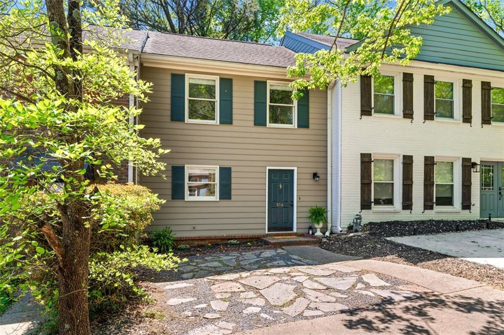 706 Twin Brooks Ct., Marietta, GA 30067