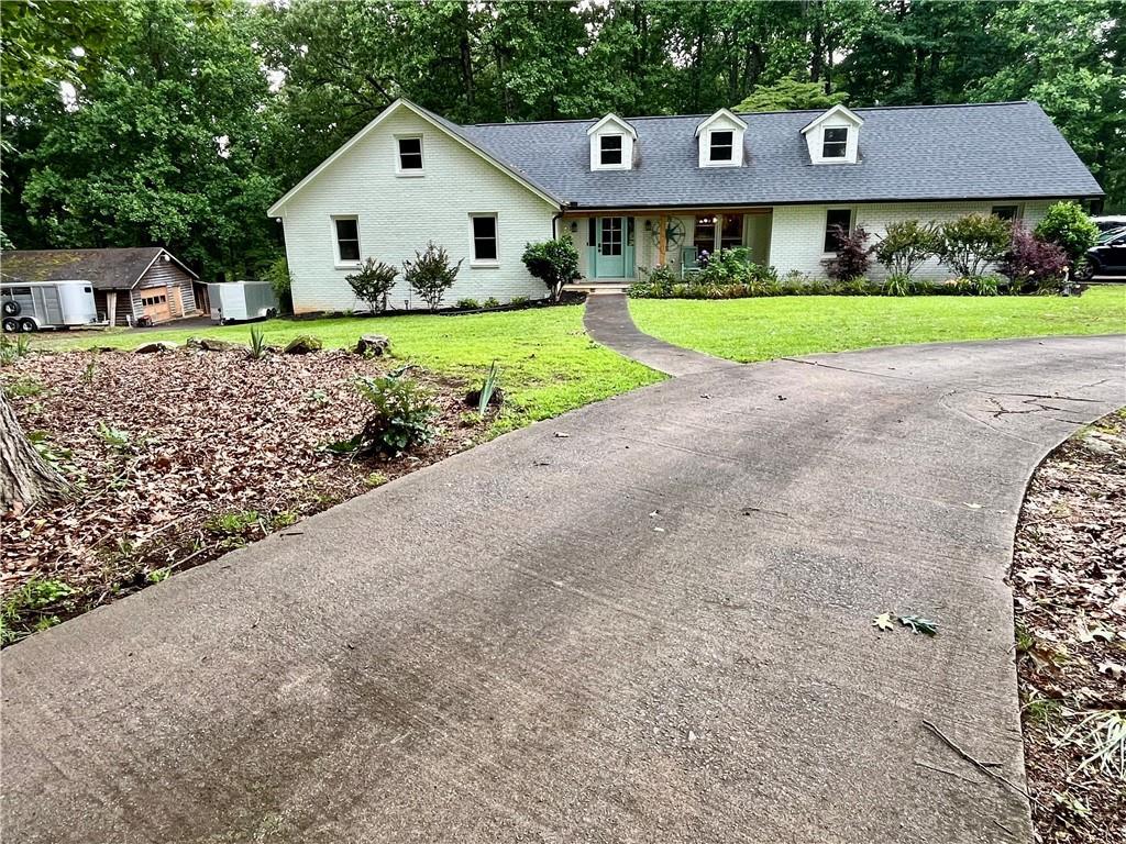527 Gaddis Rd., Canton, GA 30115