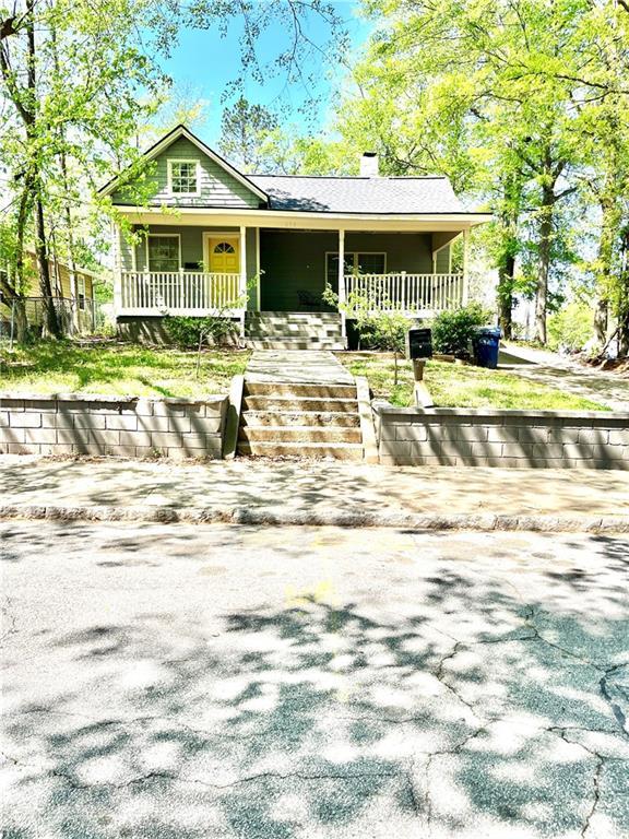 635 SW Queen St., Atlanta, GA 30310