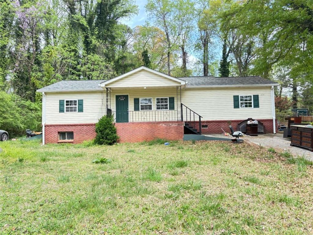 1794 Blossom Ln., Austell, GA 30168