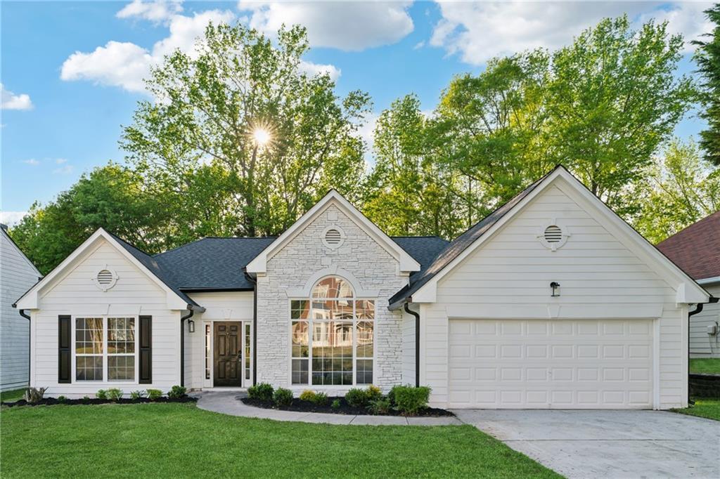 290 Magnolia Walk Ln., Atlanta, GA 30349