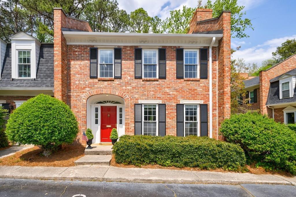 12 Valley Forge Pl. #215, Atlanta, GA 30318