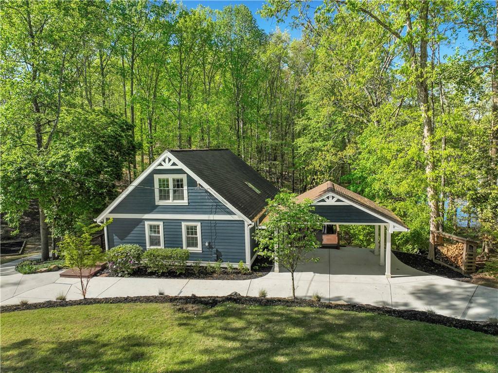8835 Lakeside Way, Gainesville, GA 30506