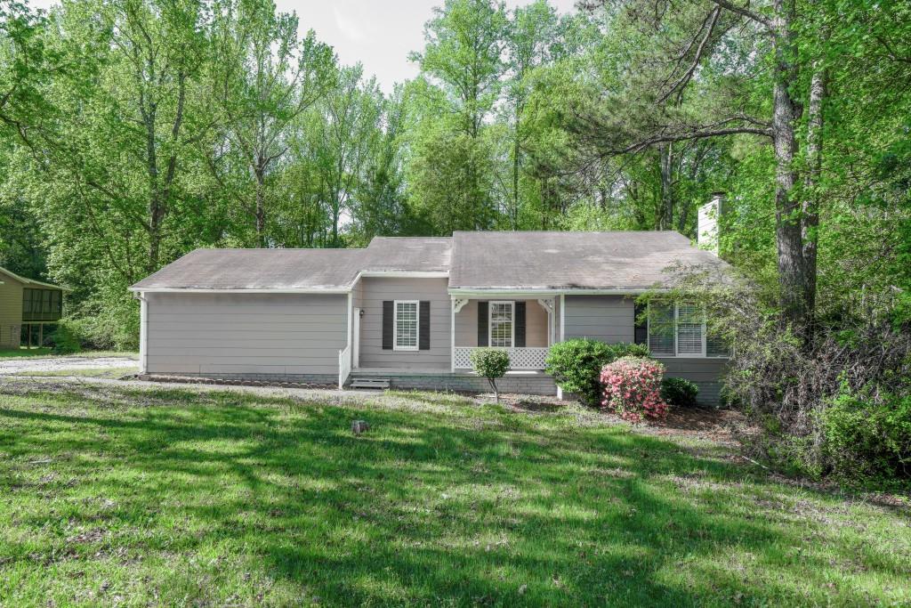 2374 Rolling Acres Dr., Conyers, GA 30094
