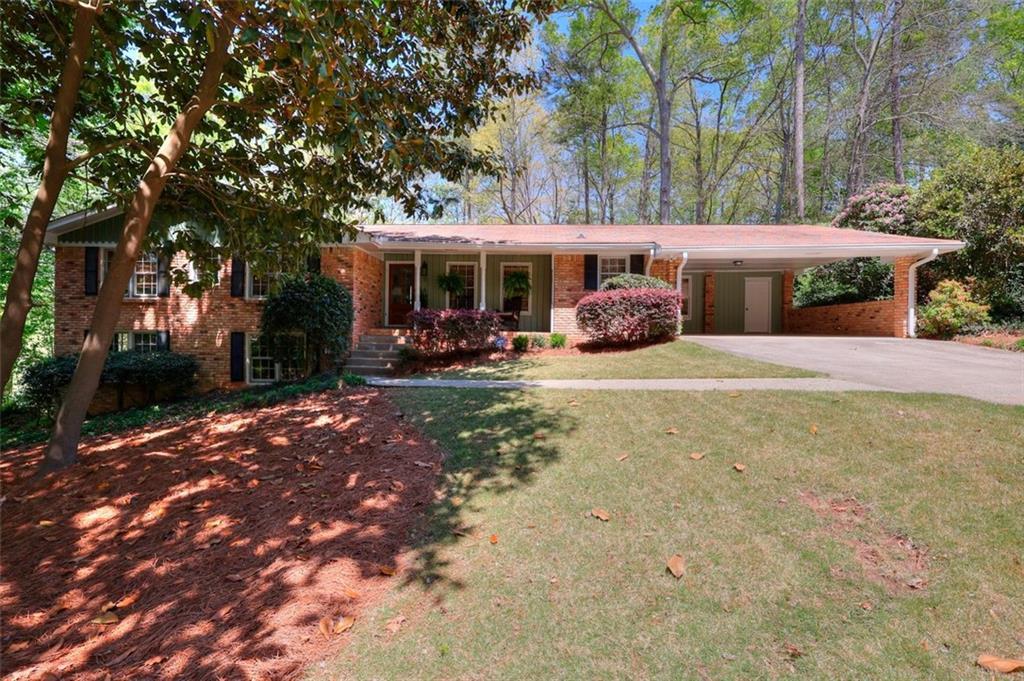 1531 Cooper Lake Rd., Smyrna, GA 30082
