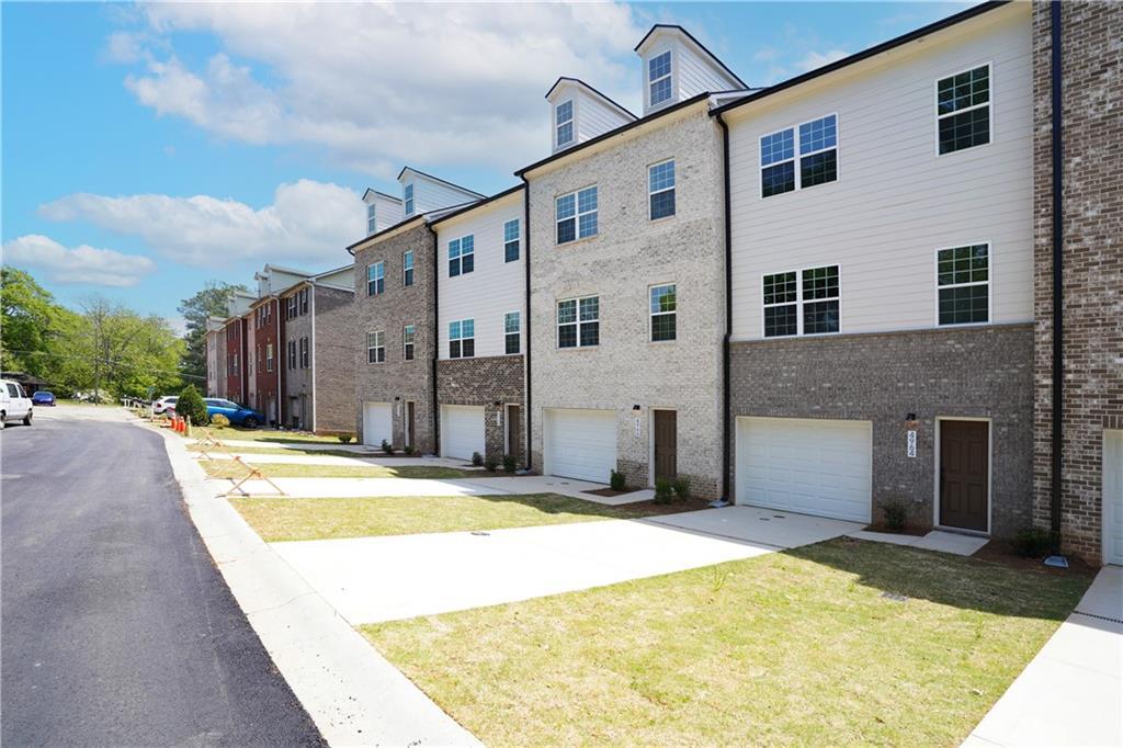 4956 Villager Ln., Stone Mountain, GA 30083