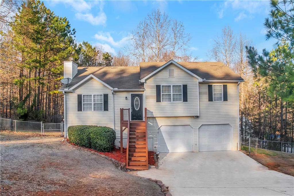 97 Spring Leaf Dr., Dallas, GA 30157