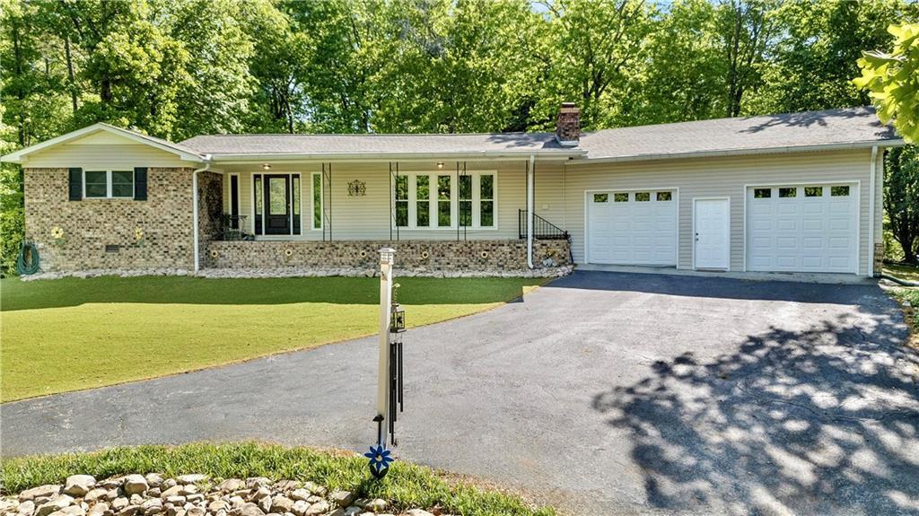 332 Lake Dr., Calhoun, GA 30701