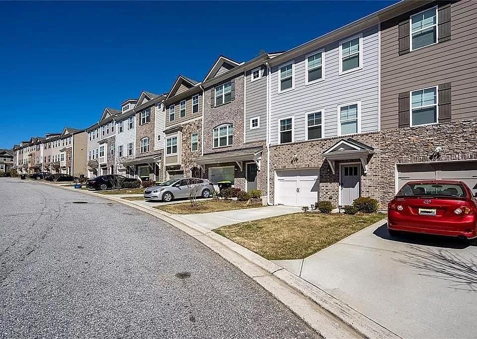 886 Society Cir., Atlanta, GA 30331