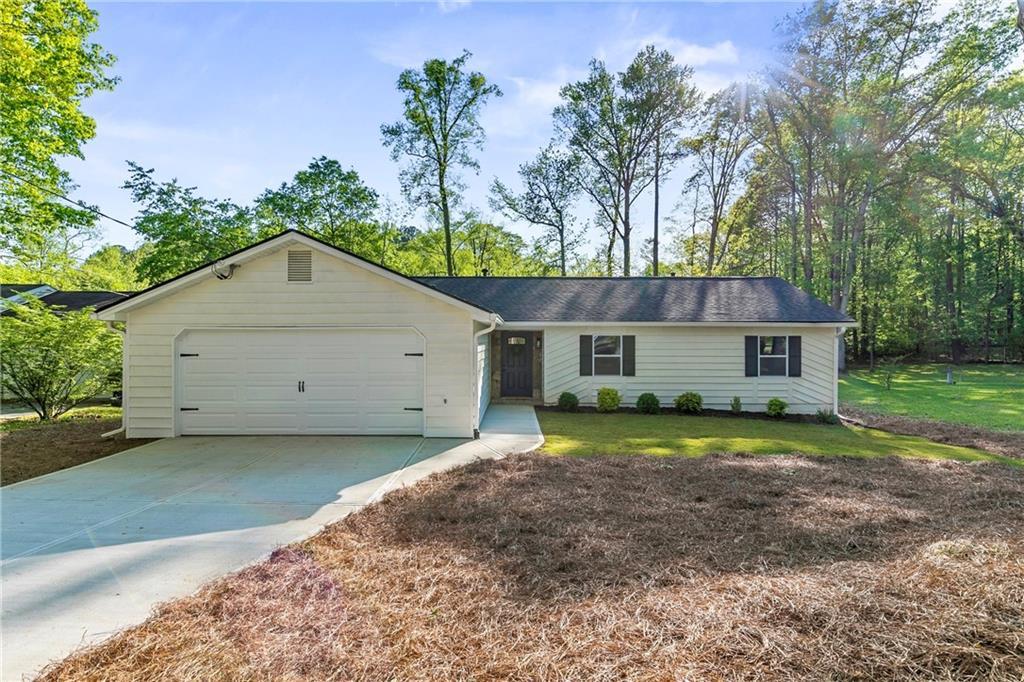 527 Brookview Tr., Lawrenceville, GA 30044