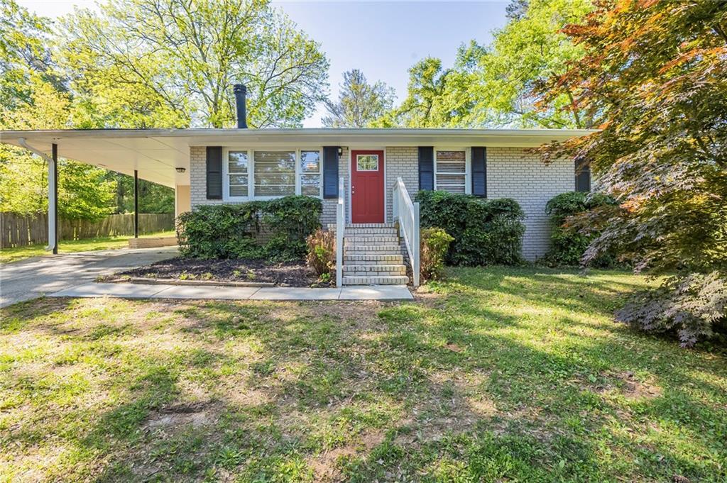 7268 Westwood Ln., Douglasville, GA 30134