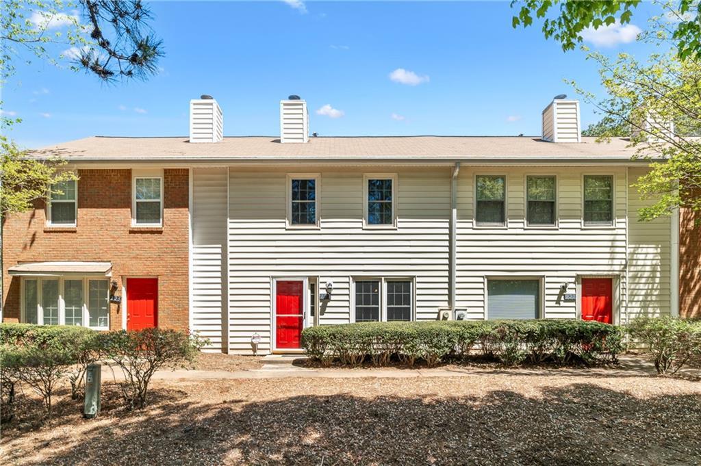 223 Chads Ford Way, Roswell, GA 30076