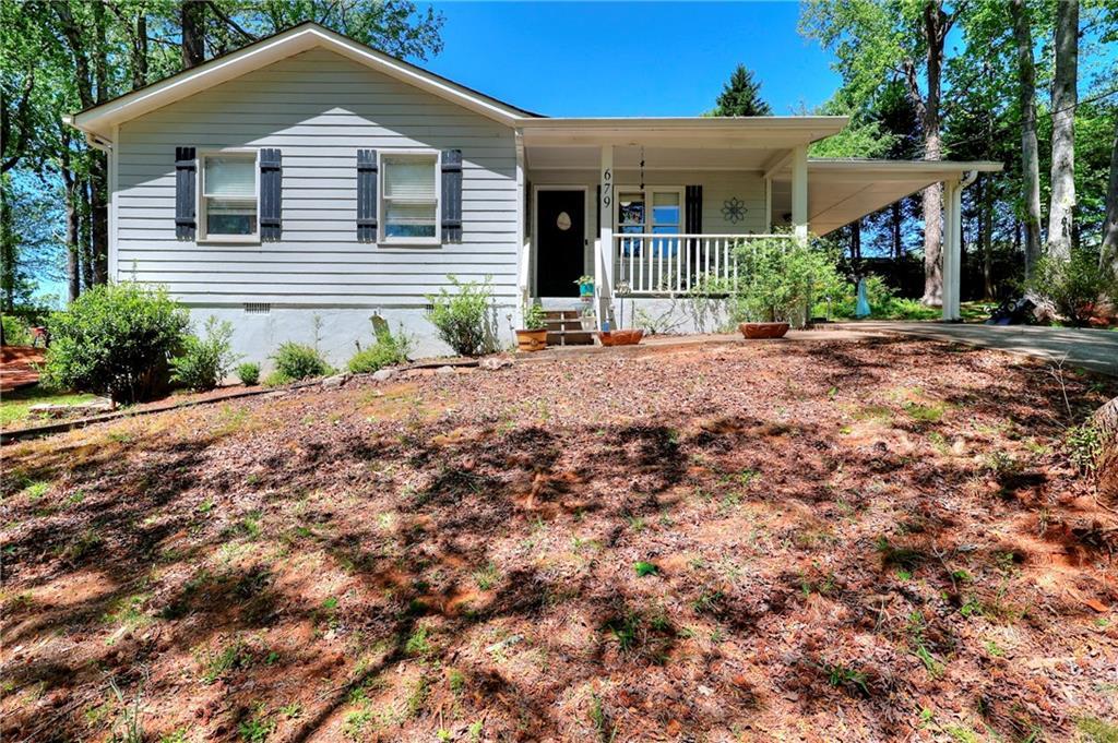 679 Suwanee Ct., Lawrenceville, GA 30043
