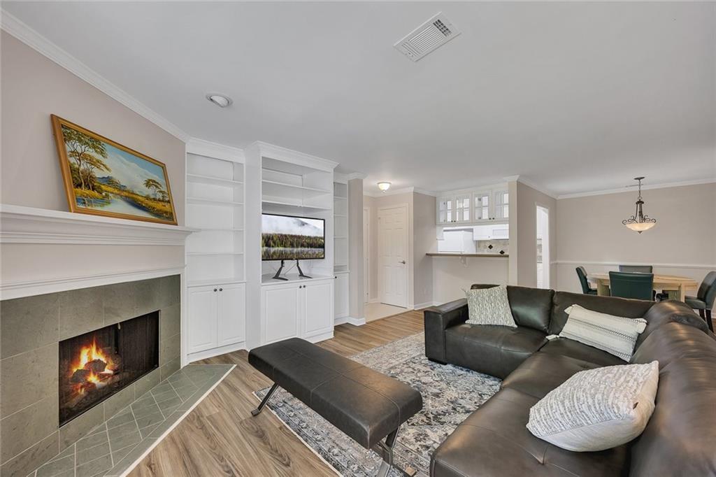 110 Barrington Hills Dr., Atlanta, GA 30350