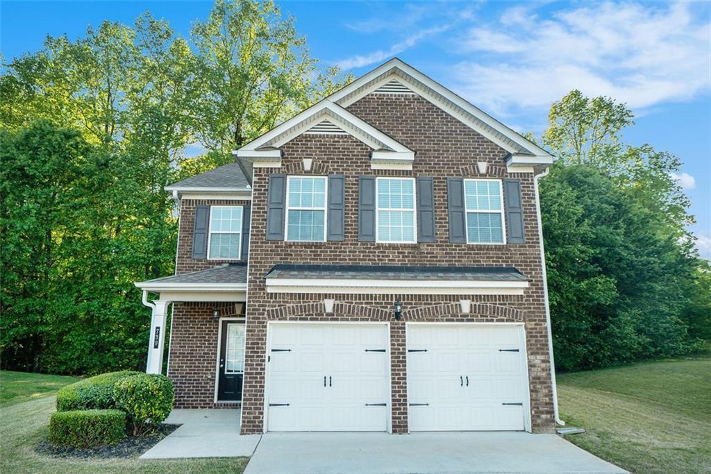 739 Rolling Downs Dr., Loganville, GA 30052
