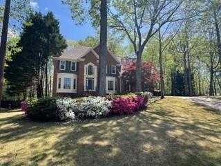 120 Stanmore Ct., Roswell, GA 30075
