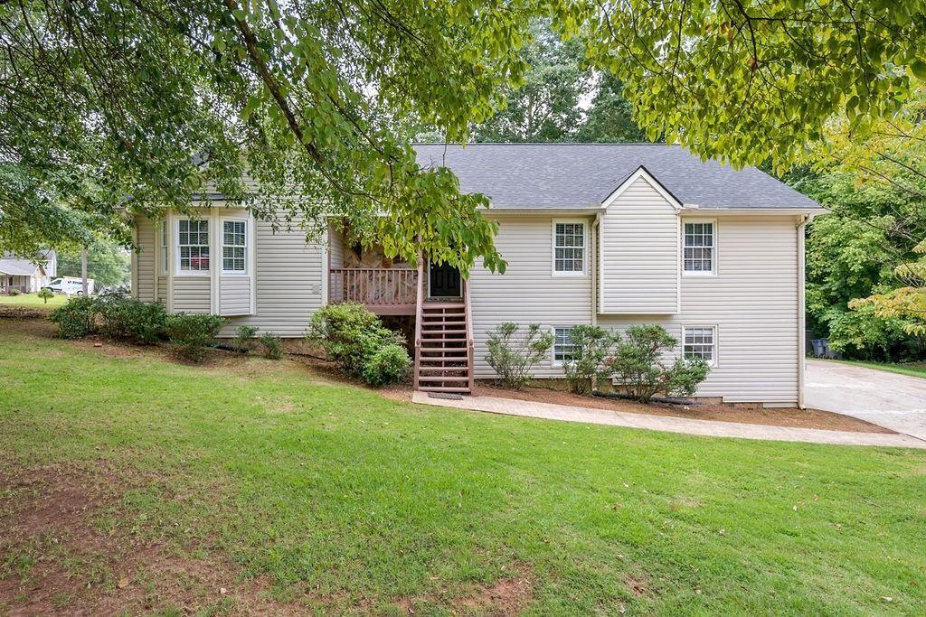 1152 Bailing Dr., Lawrenceville, GA 30043