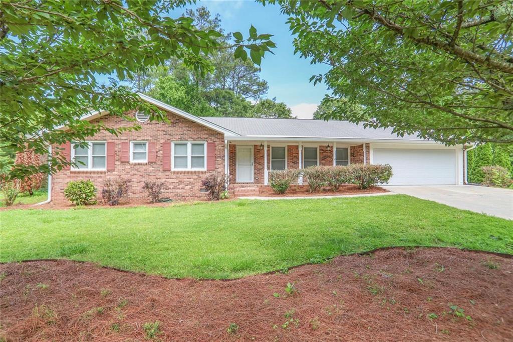 5306 Corinth Cir., Stone Mountain, GA 30087