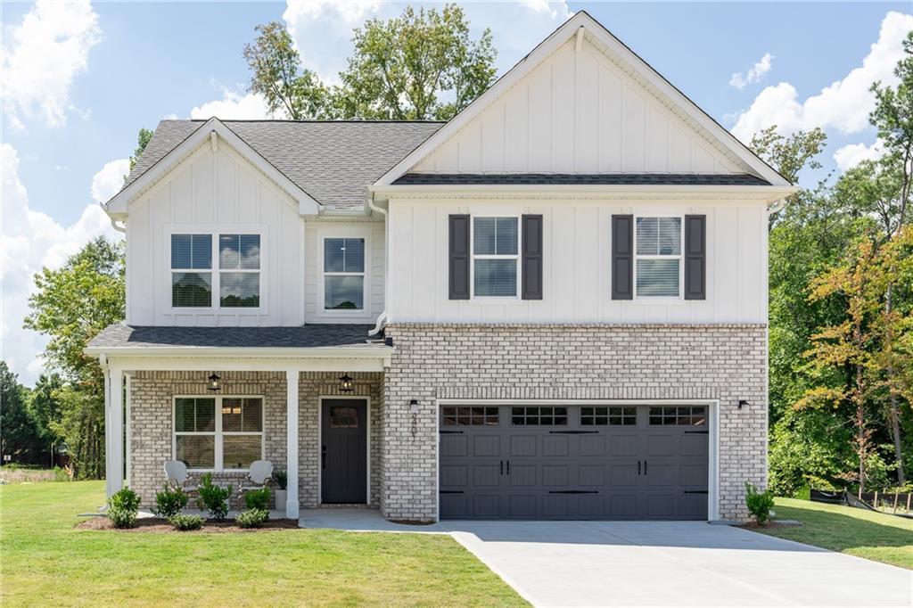 3291 Pepperpike Ct., Loganville, GA 30052
