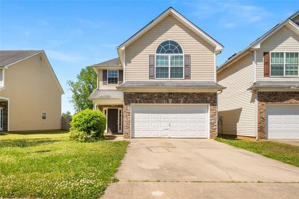 11151 Aliyah Dr., Hampton, GA 30228