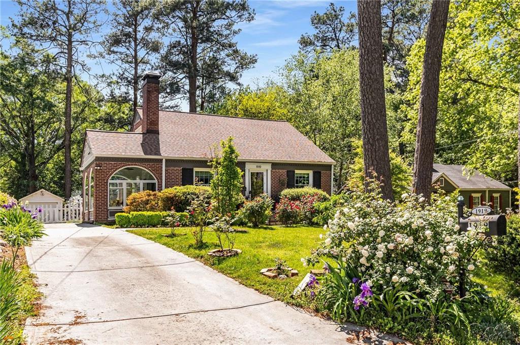 1919 Edinburgh Ter., Atlanta, GA 30307
