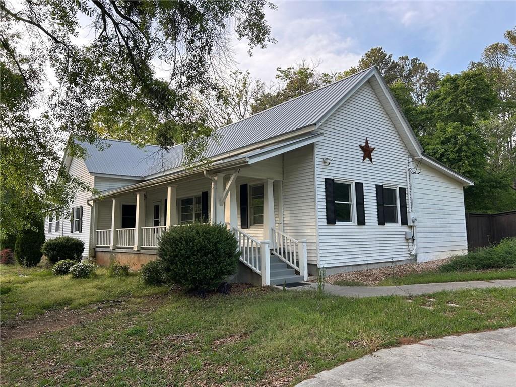 1830 Lost Mountain Rd., Powder Springs, GA 30127