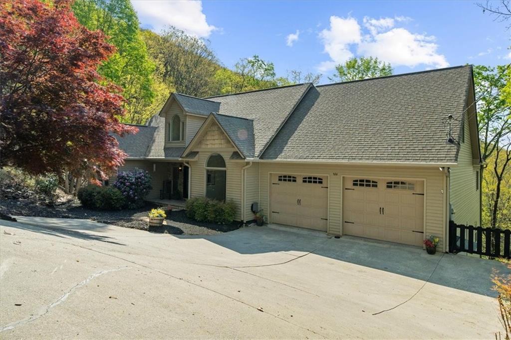 896 Moss Patch Tr., Jasper, GA 30143