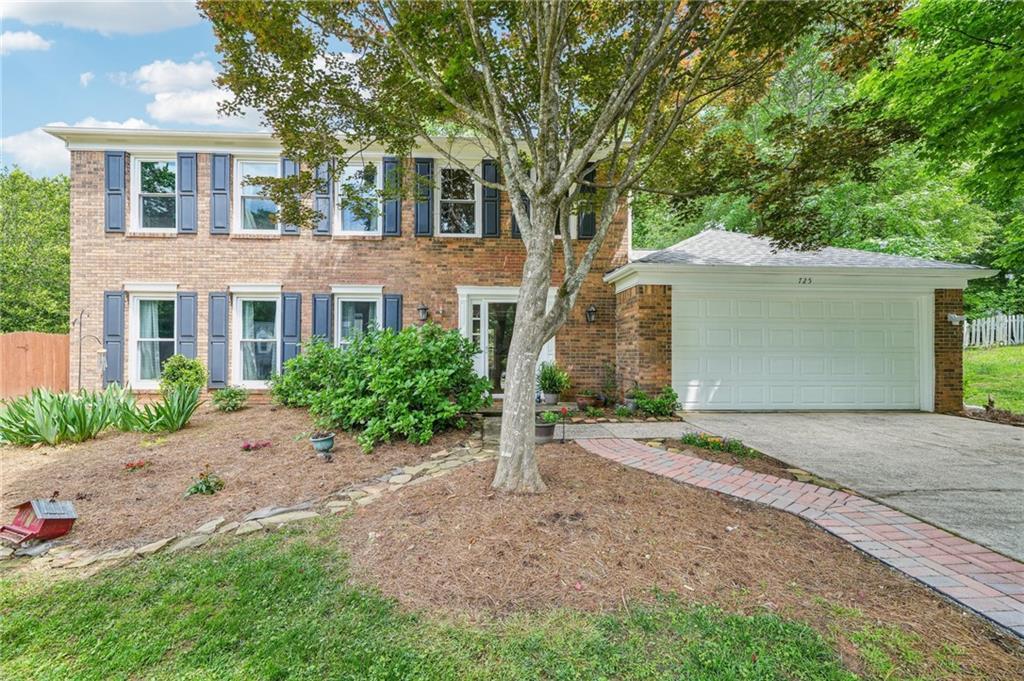 725 Crab Orchard Ct., Roswell, GA 30076