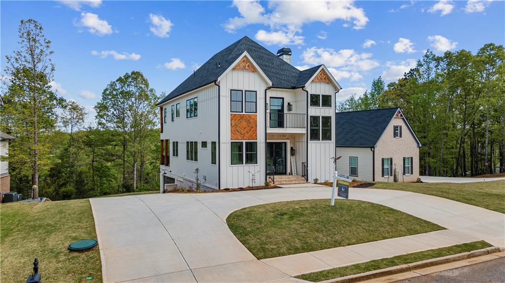 7410 Crestline Dr., Dawsonville, GA 30534