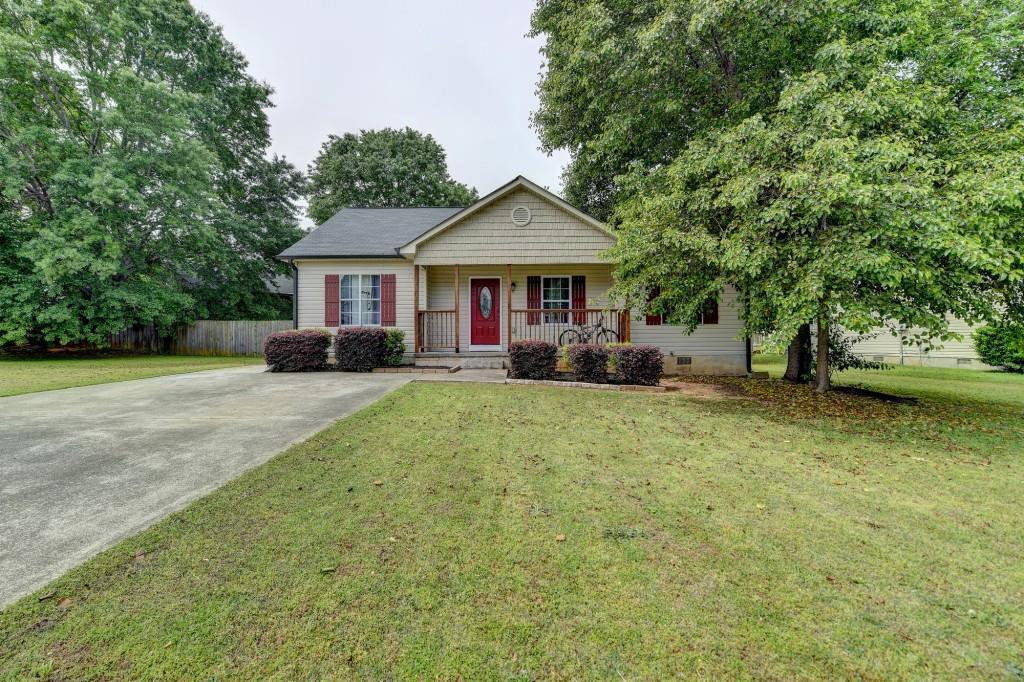 406 Missi Ln., Winder, GA 30680