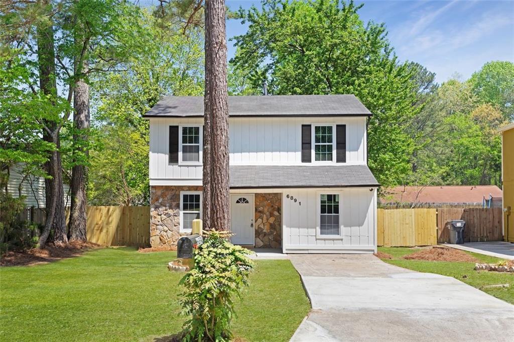 6891 Hickory Log Rd., Austell, GA 30168