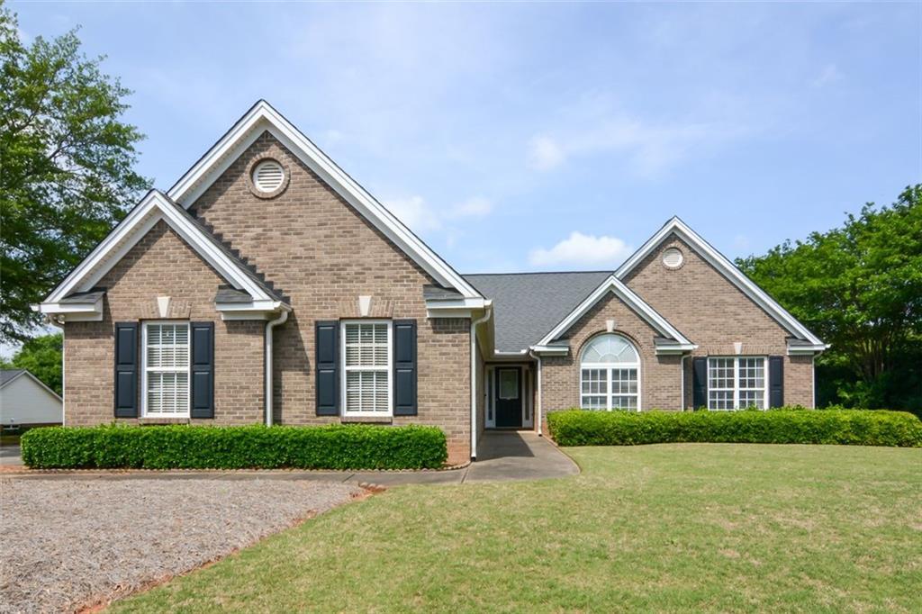 176 Meadow Creek Dr., Jefferson, GA 30549