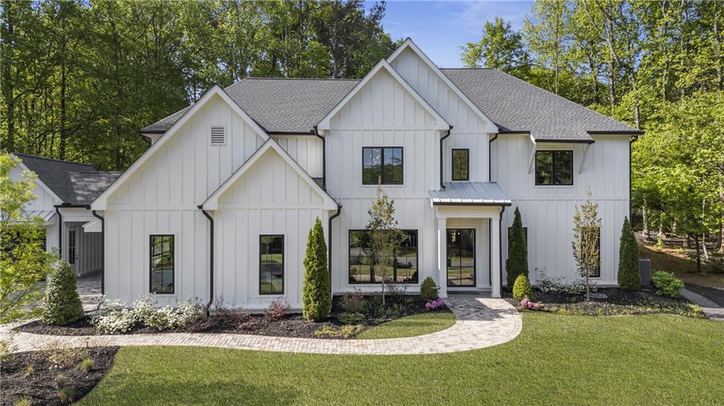 214 Kenneth Dr., Alpharetta, GA 30009