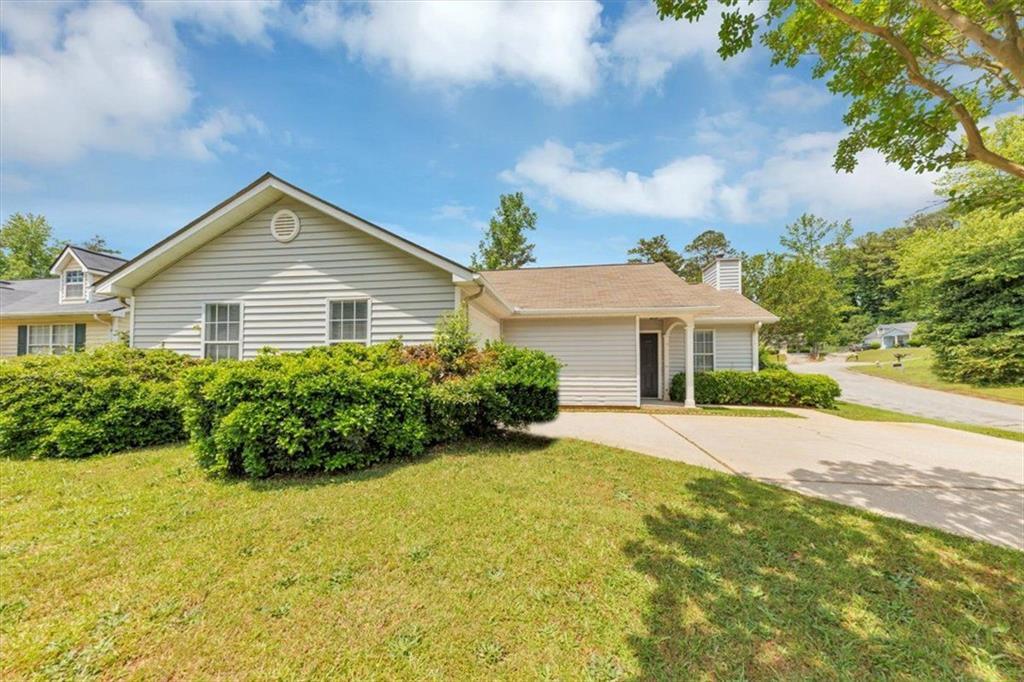1626 Cobbs Creek Ln., Decatur, GA 30032